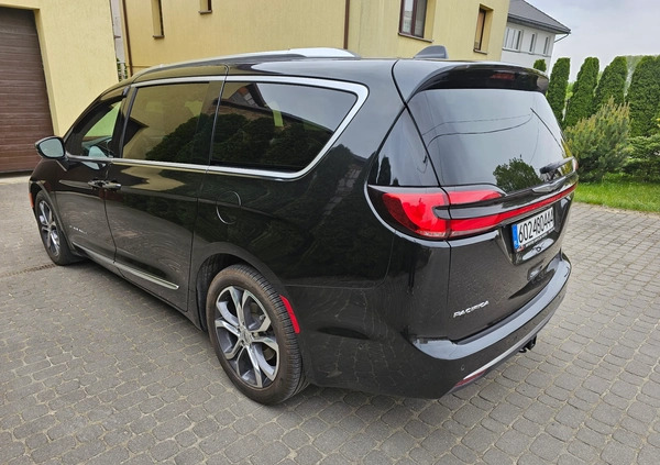 Chrysler Pacifica cena 311067 przebieg: 18126, rok produkcji 2022 z Sulejówek małe 466